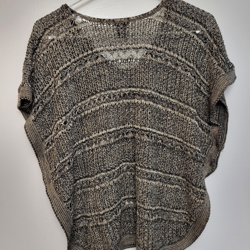 Sweater - Picture 4 of 4